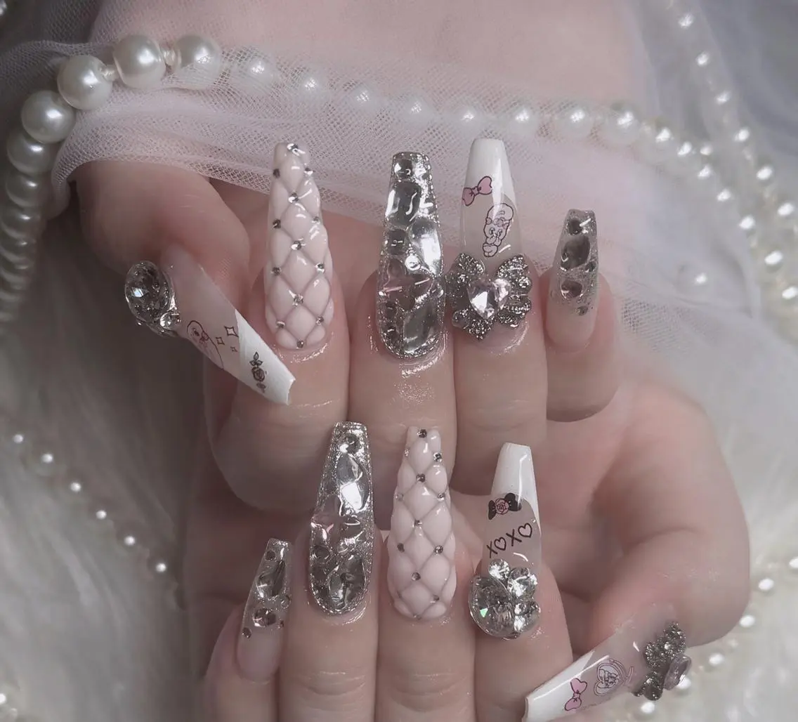 ネイル フレンチネイル ジェルネイル ハロウィン 韓国ネイル マグネットネイル ハンドネイル neco H.babynailのネイルデザイン