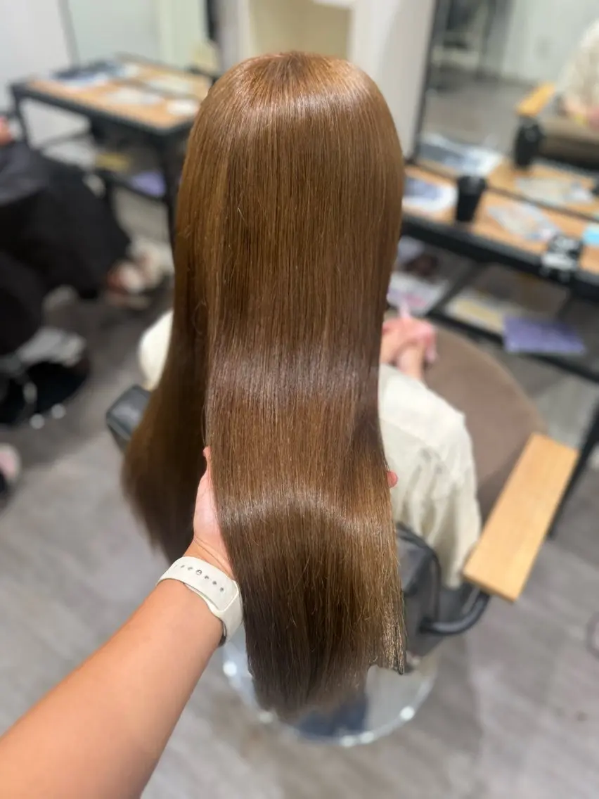 ロング カラー アッシュ ベージュカラー ヘアカラー トリートメント 艶髪レイヤー上田 紗也🇰🇷💗のヘアスタイル