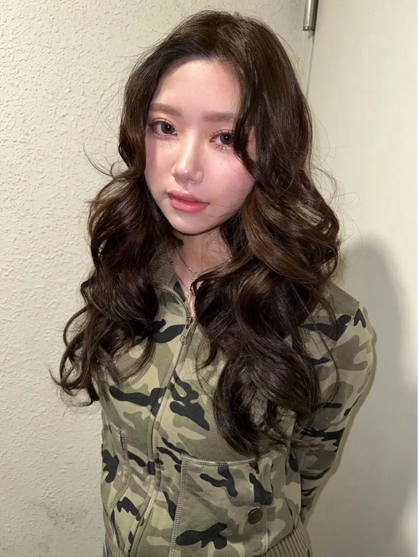 ロング SIKI ゆうのヘアスタイル