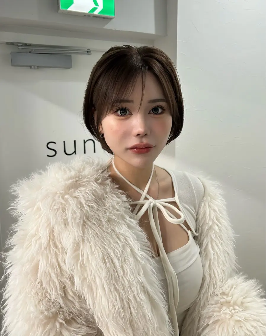 ショート カラー グレージュ 韓国風ヘア レイヤーカット ワンホンヘア カット ヘアカラー トリートメント 韓国ヘア/レイヤー Lily Wongのヘアスタイル