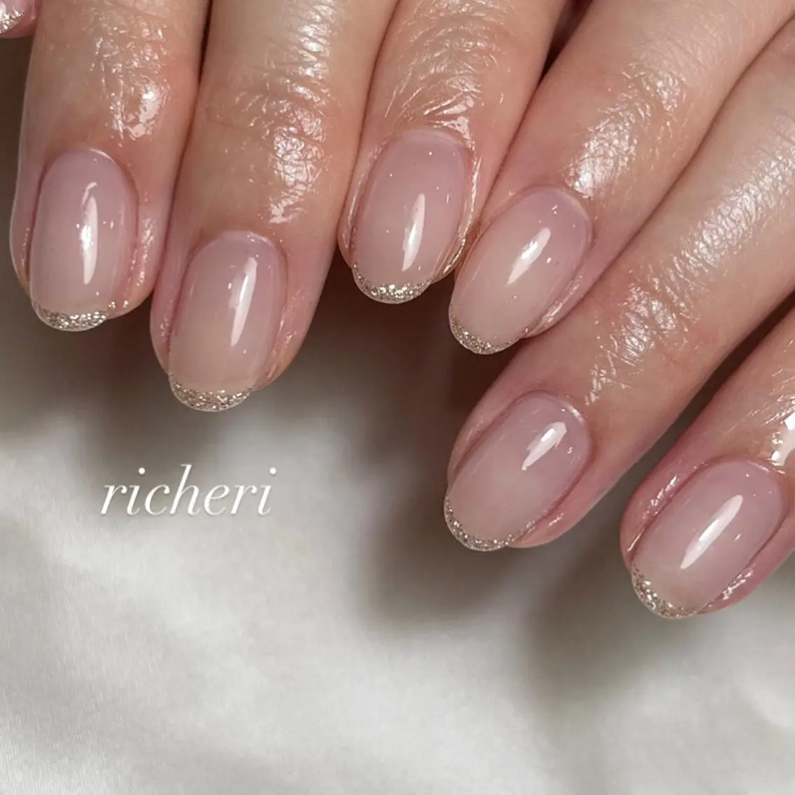 ミディアム ネイル ハンドネイル richeri beautyのネイルデザイン