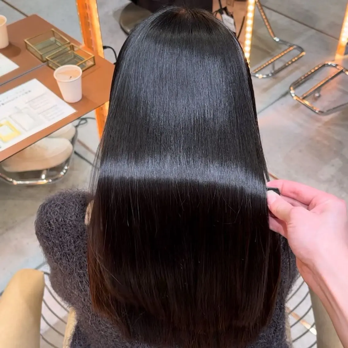 ロング カット 縮毛矯正 トリートメント ‎🤍髪質改善‎🤍 レイヤーカット‎🤍のヘアスタイル