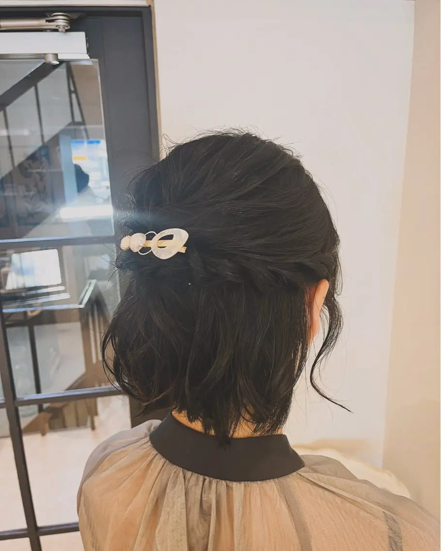 ショート ヘアアレンジ ハーフアップ ヘアセット CreBiA🫧名駅 馬場のヘアスタイル