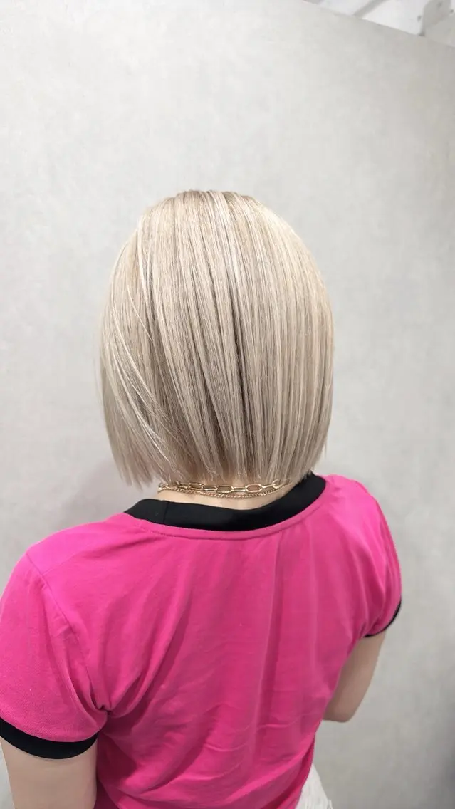 ミディアム レイヤーカット シマオカイッセイ 個室サロンaceのヘアスタイル