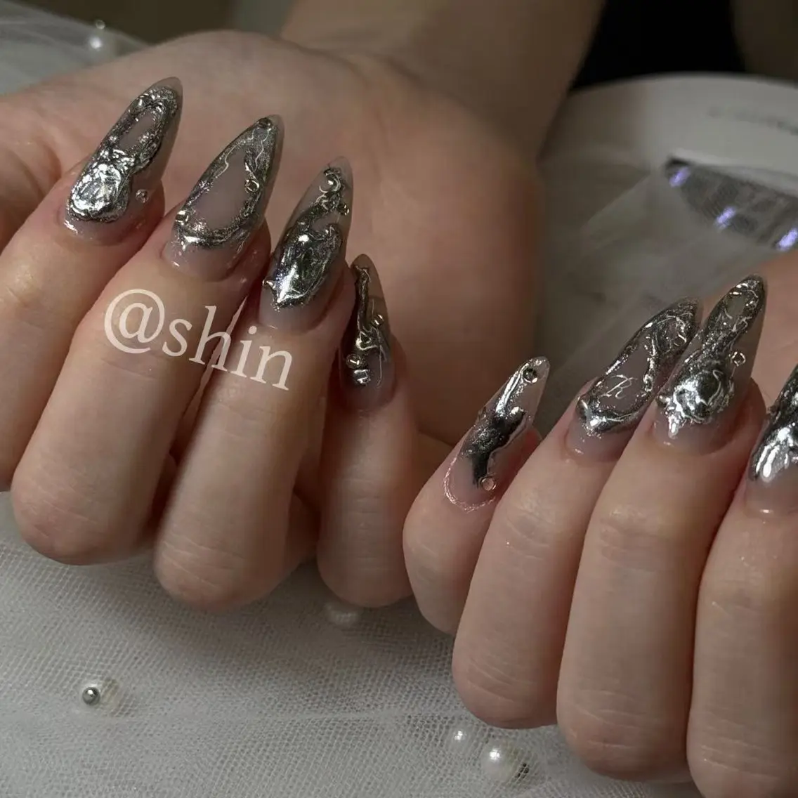 ネイル ハンドネイル Queens テイのネイルデザイン