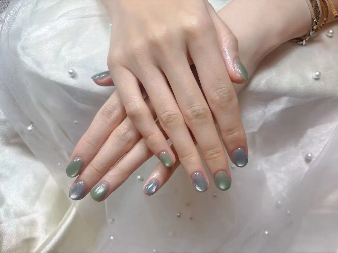 ネイル マグネットネイル リセス 高田馬場💎のネイルデザイン