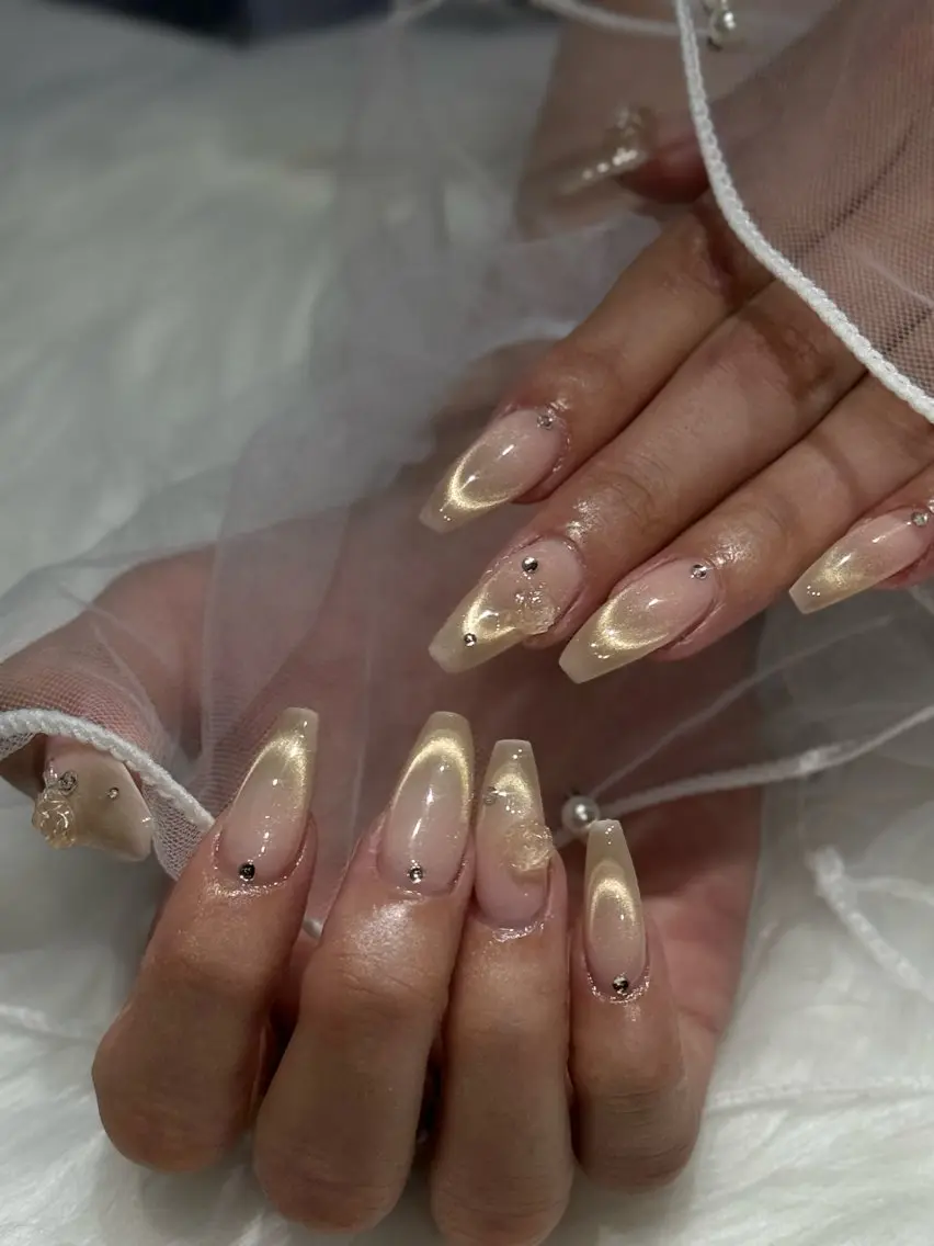 ネイル キラキラネイル 韓国ネイル マグネットネイル ワンホンネイル ハンドネイル KOTORA NAILのネイルデザイン