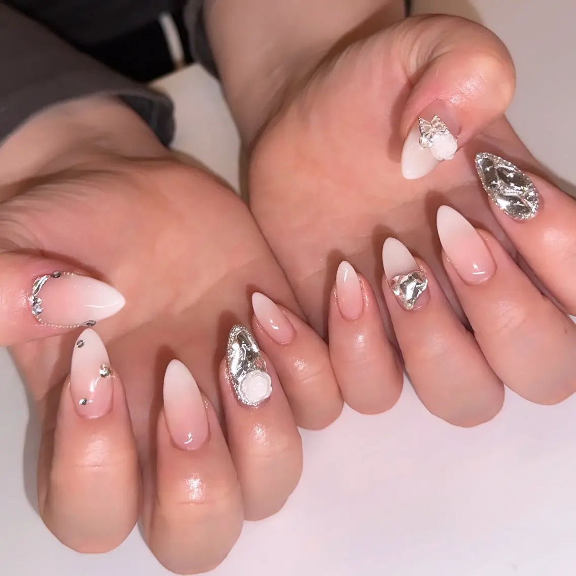 ミディアム 🦋Nail Amo🦋のネイルデザイン