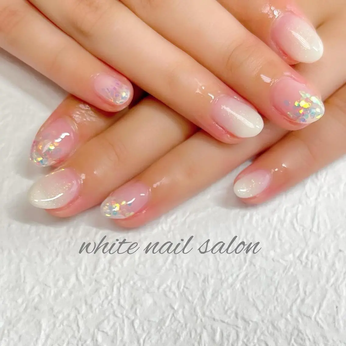ネイル ジェルネイル ハードジェル ラメ(グリッター) 持ち込み シンプルネイル white nail salonのネイルデザイン
