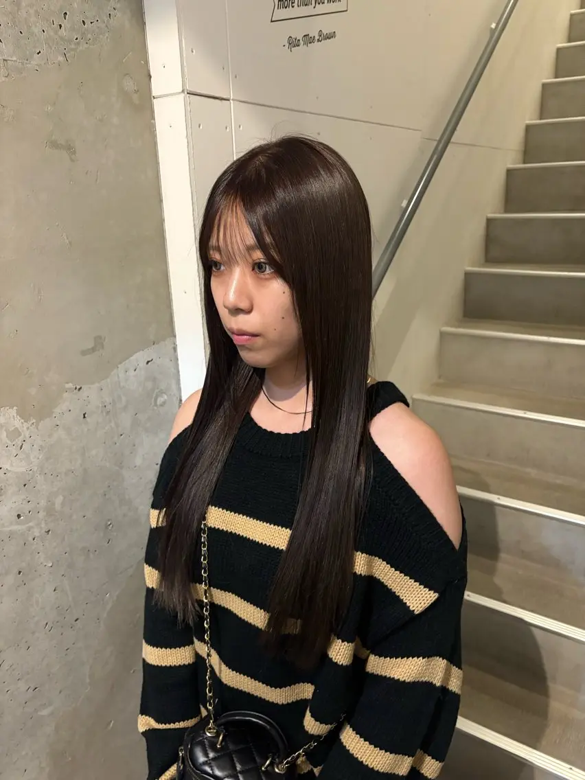 ロング ヘアカラー 中田 桃夏のヘアスタイル