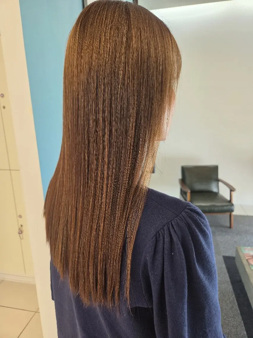 セミロング 髪質改善 トリートメント 酸熱トリートメント ヘアカラー トリートメント ✨美髪✨艶髪✨ 髪質再生✨中城晴美のヘアスタイル