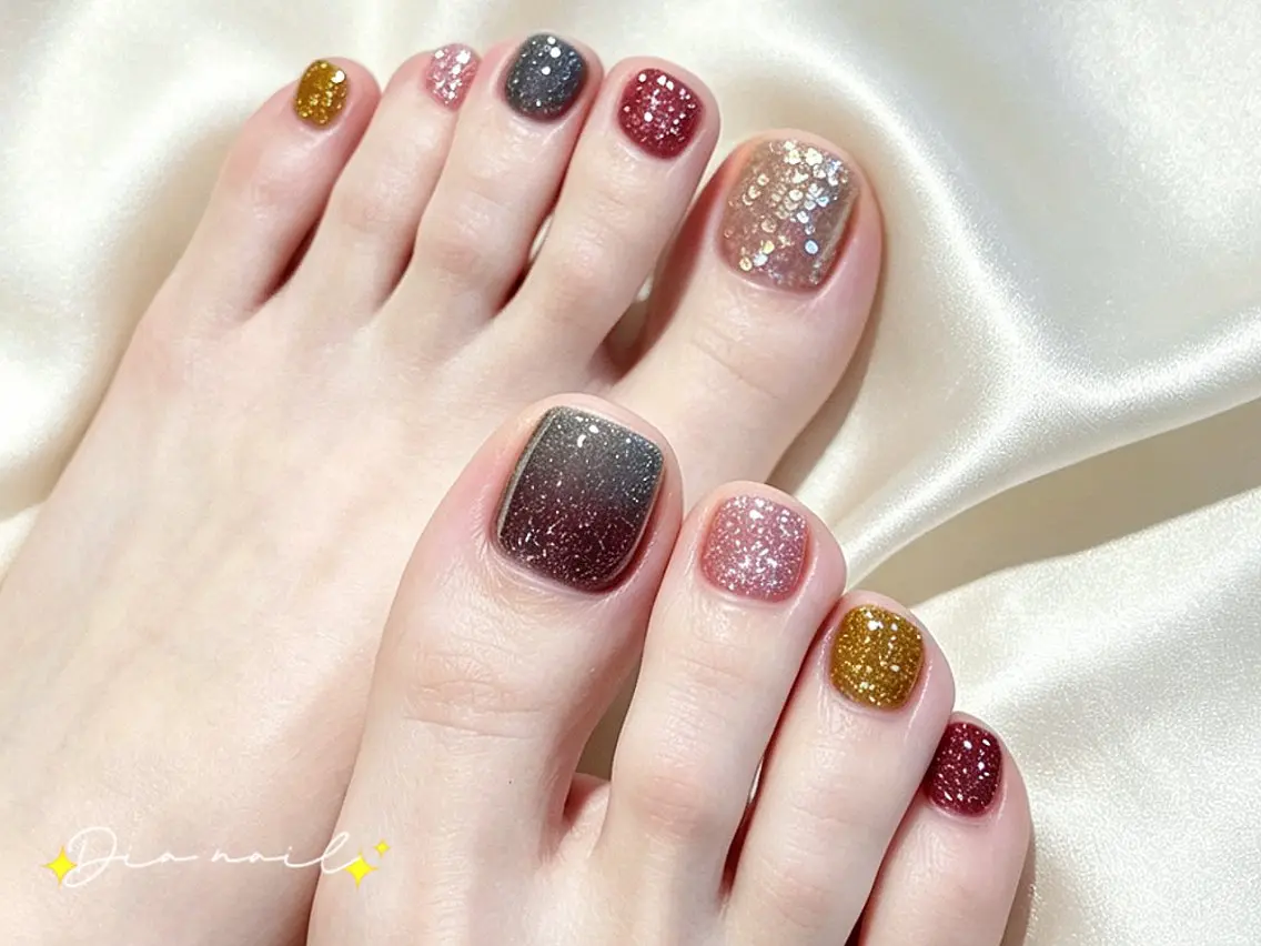 ネイル 韓国ネイル マグネットネイル ニュアンスネイル 夏ネイル ワンホンネイル フットネイル Di'a nail ネイルサロンのネイルデザイン