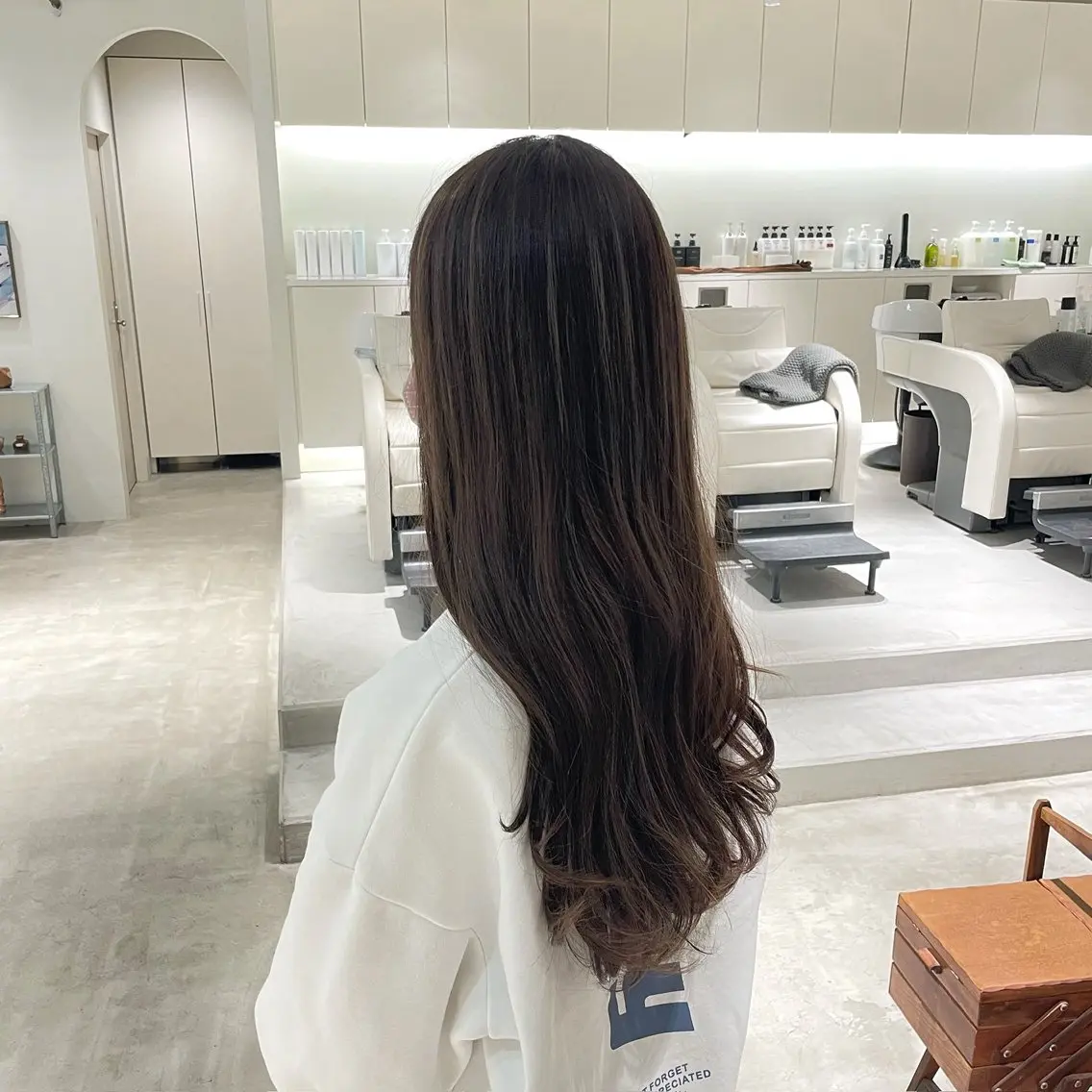 ロング カラー ブラウンカラー グレージュ ハイライトカラー ハイライト 安西 香利奈のヘアスタイル