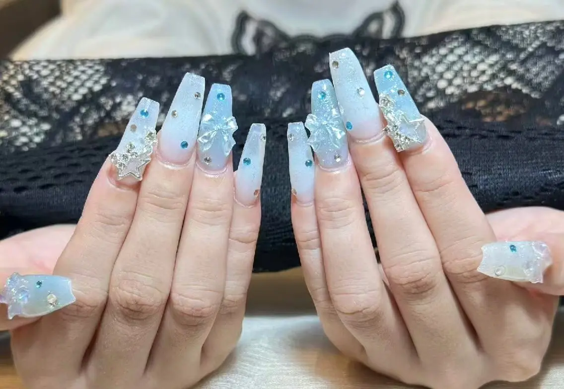 ロング Nana Nail🌟のネイルデザイン