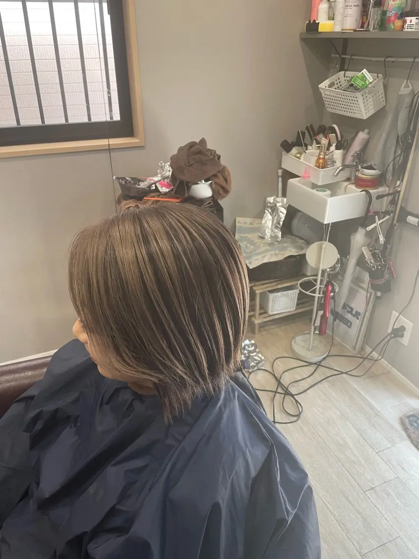 ミディアム カラー Hair room Leaのヘアスタイル