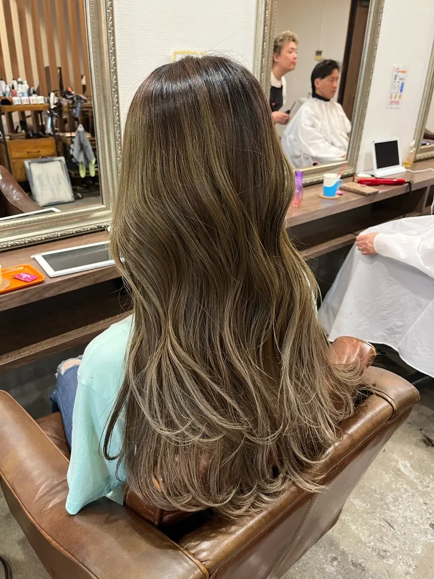 ロング 🫧透明感カラー× レイヤー🫧HARUのヘアスタイル