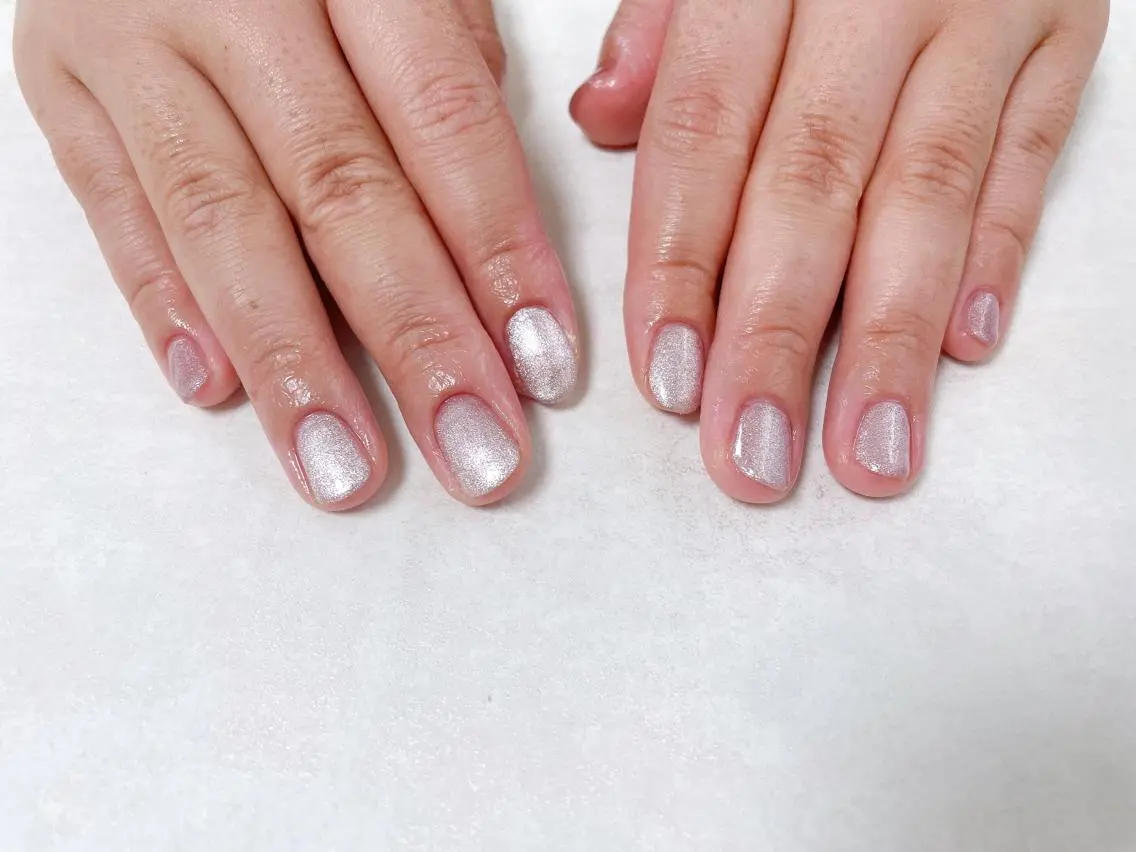 ネイル オーロラネイル フラワーネイル フットネイル フレンチネイル ジェルネイル ハンドネイル mogunail &blowのネイルデザイン