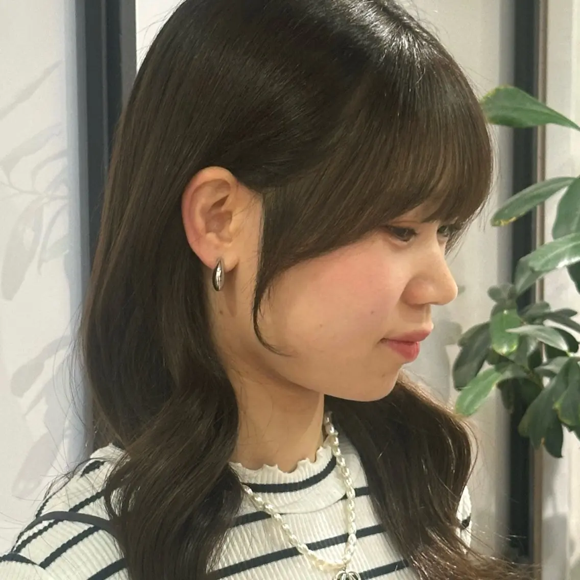 セミロング カラー マエダルイ🌐 レイヤースタイルのヘアスタイル