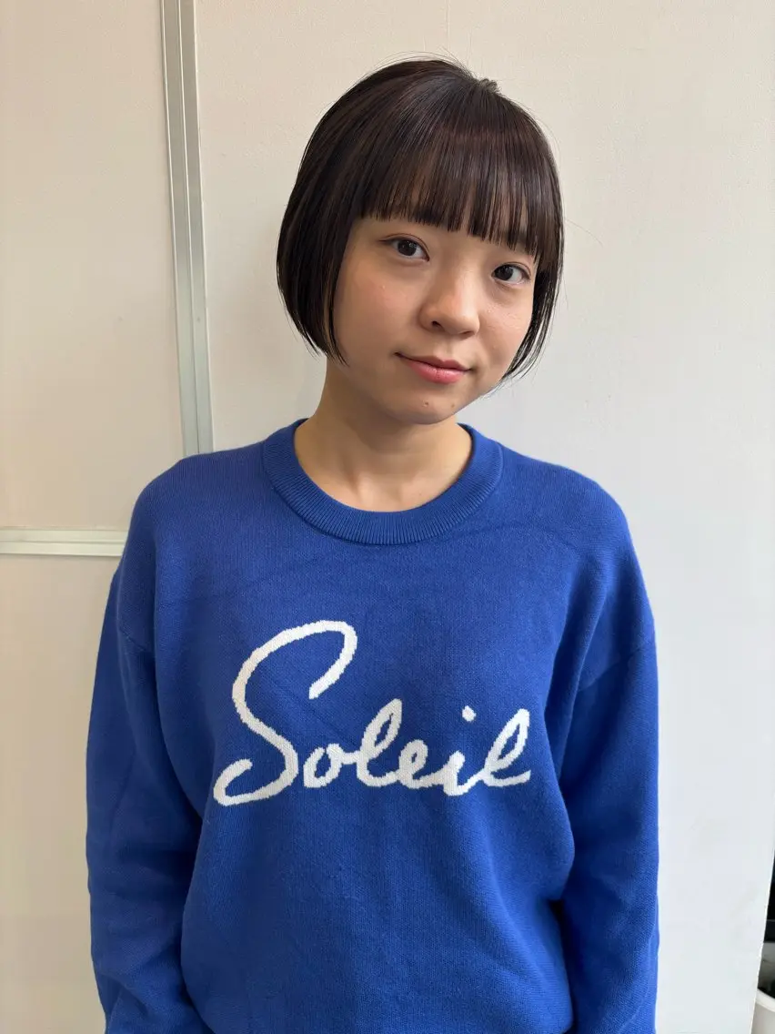 ショート カラー 縮毛矯正 鈴木 美紅のヘアスタイル