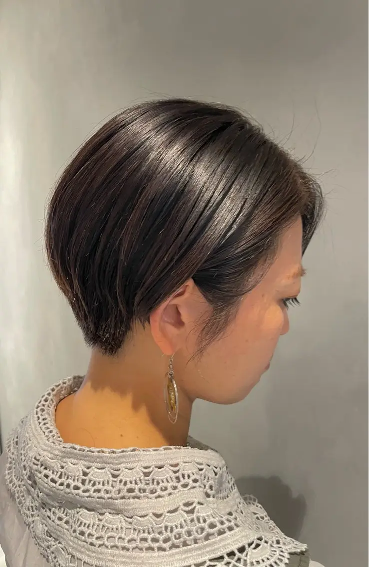 ショート カット 長谷川 沙紀のヘアスタイル