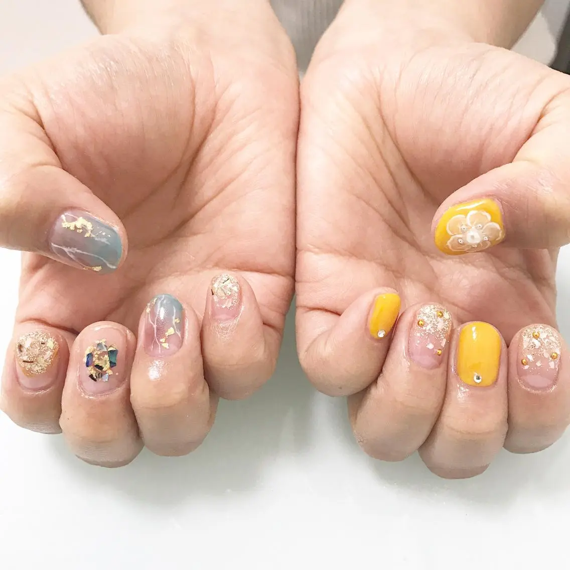 ネイル 板垣 綾乃のネイルデザイン