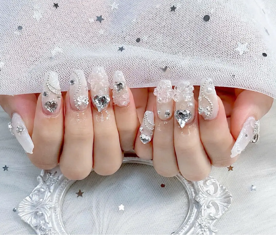 ネイル チークネイル ドット 長さ出し フットネイル フレンチネイル ハンドネイル Hana Nail Salonのネイルデザイン