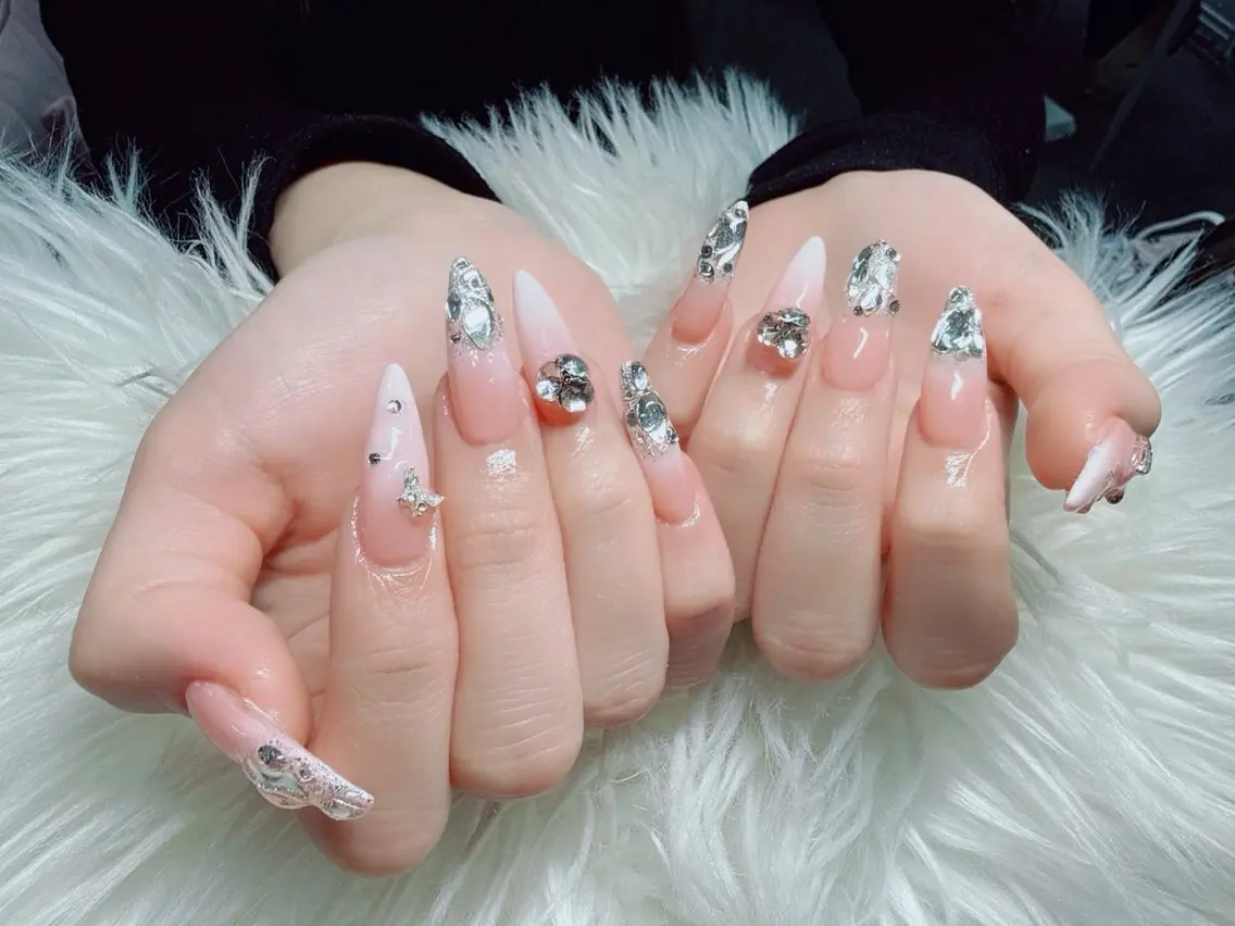 ネイル ハンドネイル タナカ フォンのネイルデザイン