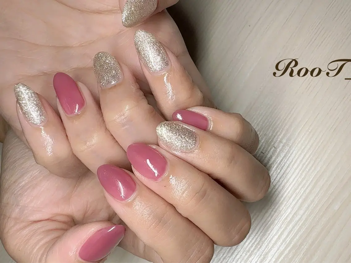 シンプル ネイル(オフあり)の写真