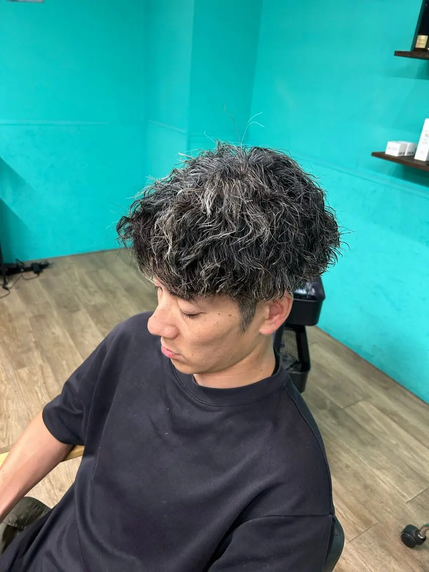 メンズ カット パーマ 長谷川 央のヘアスタイル