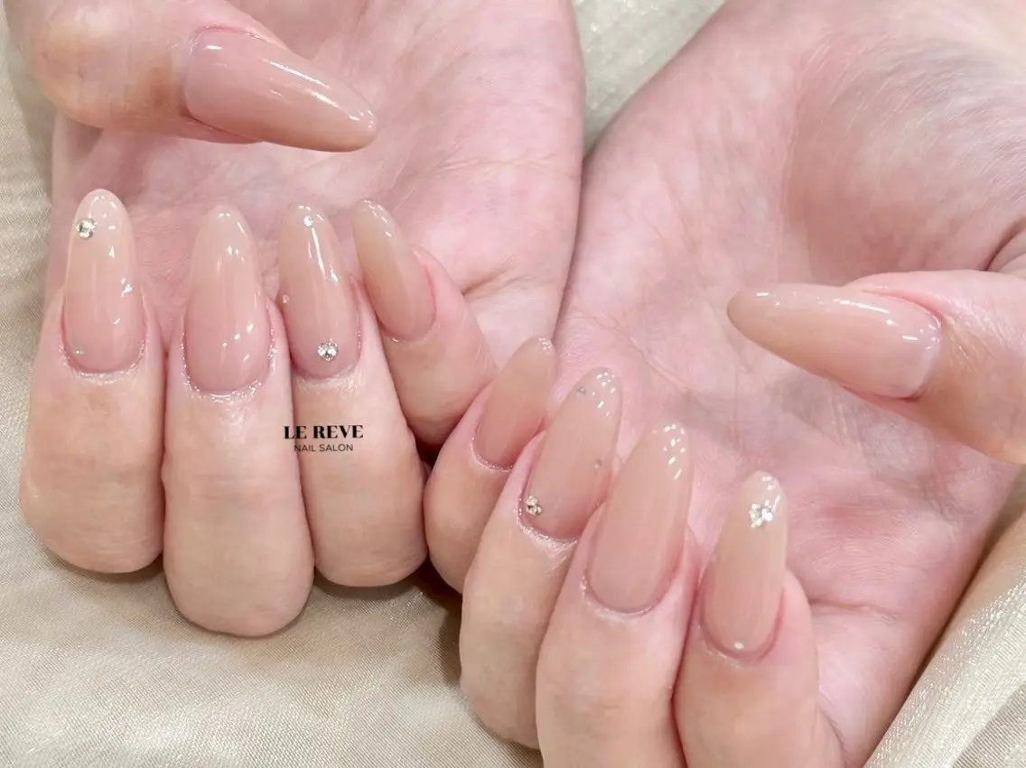 ネイル 韓国ネイル ニュアンスネイル シンプルネイル 春ネイル ワンホンネイル LE REVE nailsalonのネイルデザイン