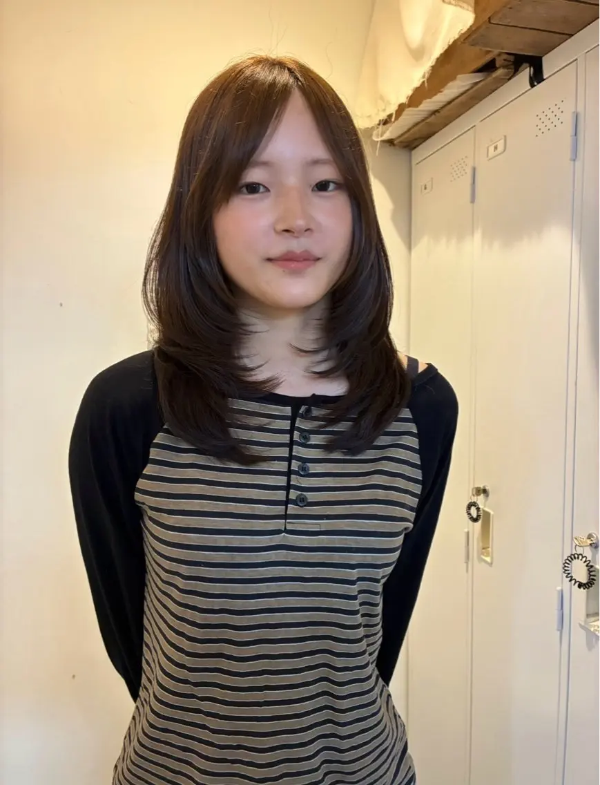 セミロング カット ヘアカラー nacoハイトーン ベージュ🍒のヘアスタイル