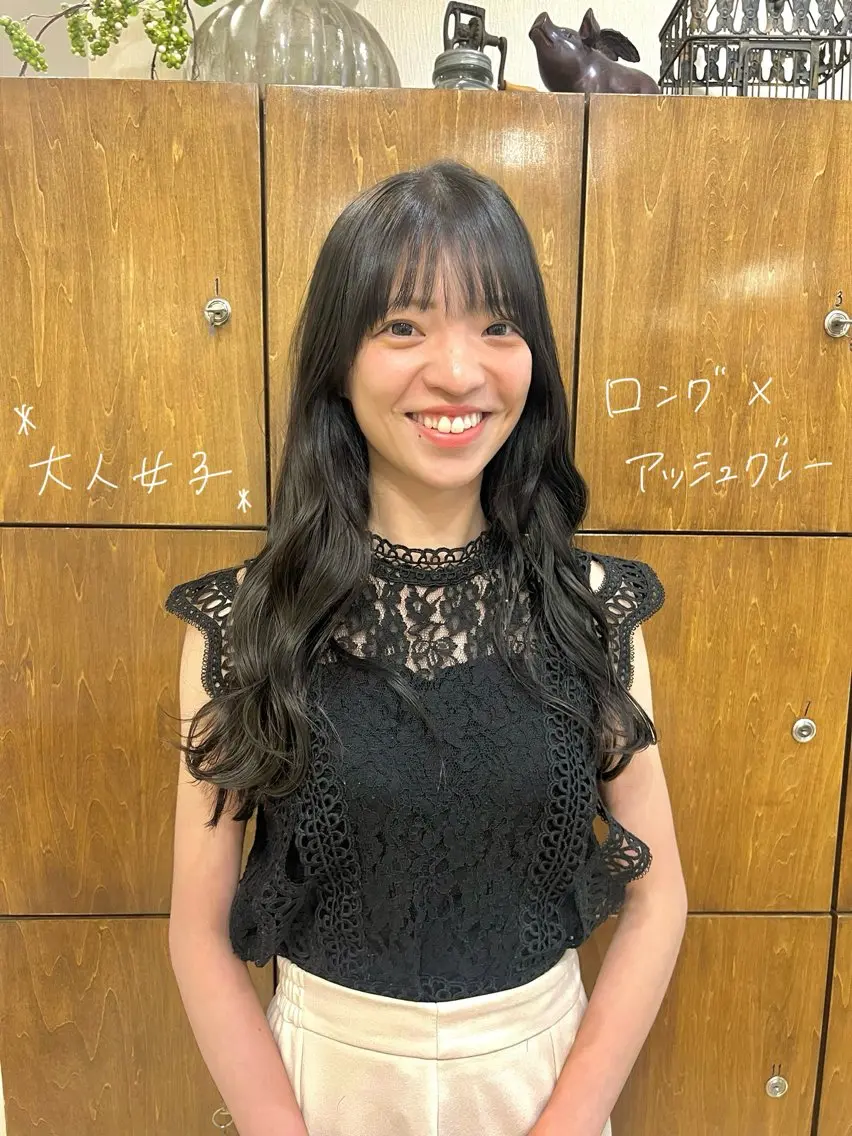 ロング カラー アッシュ 黒髪 ブリーチ ブルーカラー ブルーブラック 🌿寄り添い型美容師 🌿yuiのヘアスタイル