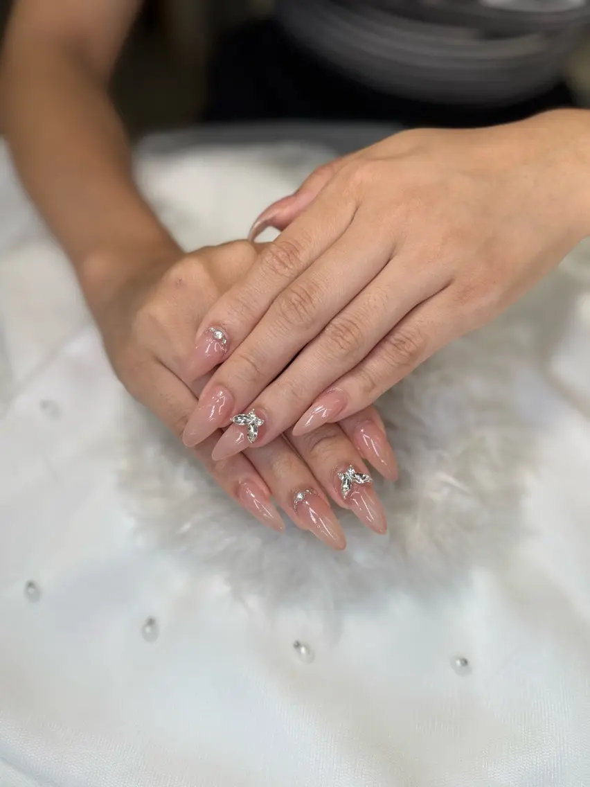 セミロング ハンドネイル Bibi nail Osakaのネイルデザイン
