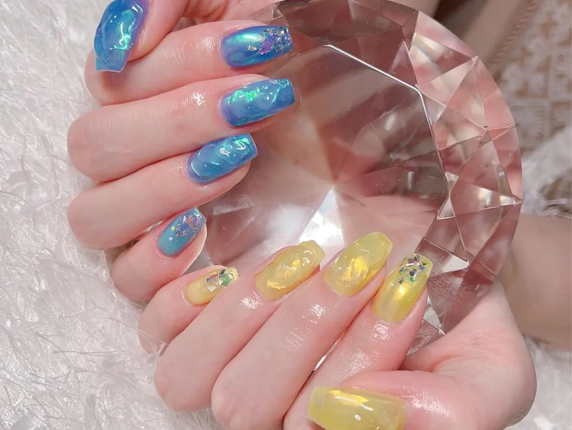 アイブロウ ネイル マツエク・マツパ 韓国風マツエク パリジェンヌラッシュリフト まつげパーマ ワンホンマツエク オーロラネイル ハンドネイル Nail&eye Belire 新宿のネイルデザイン