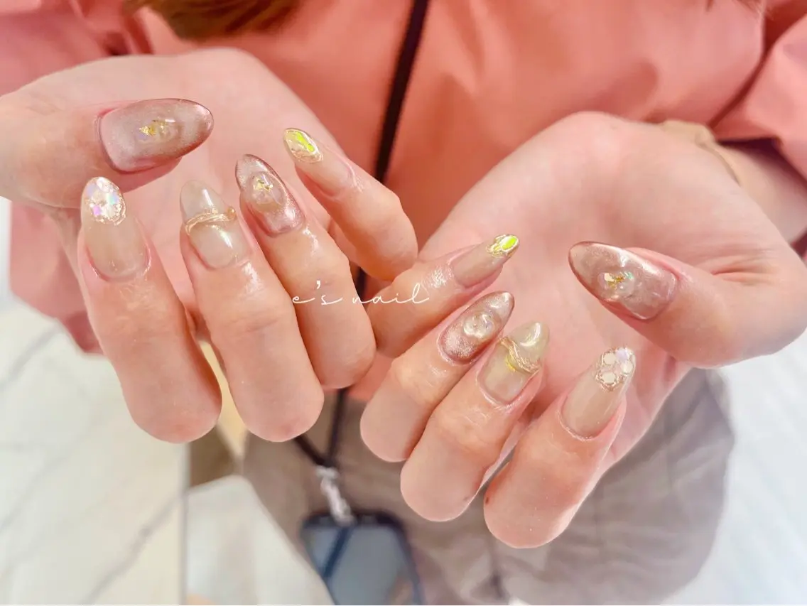 ネイル ニュアンスネイル e’s nail Lumièreのネイルデザイン