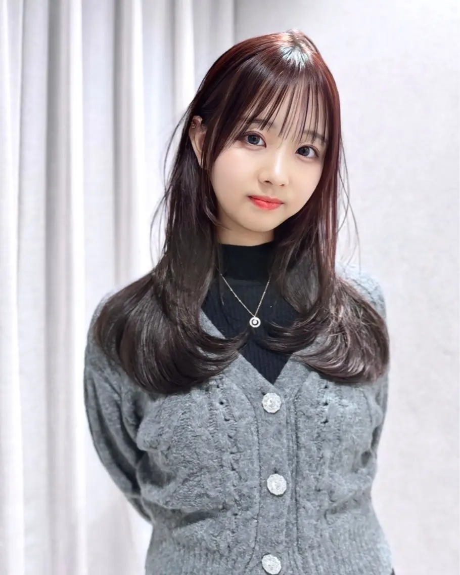 ロング けんけん cachecacheのヘアスタイル