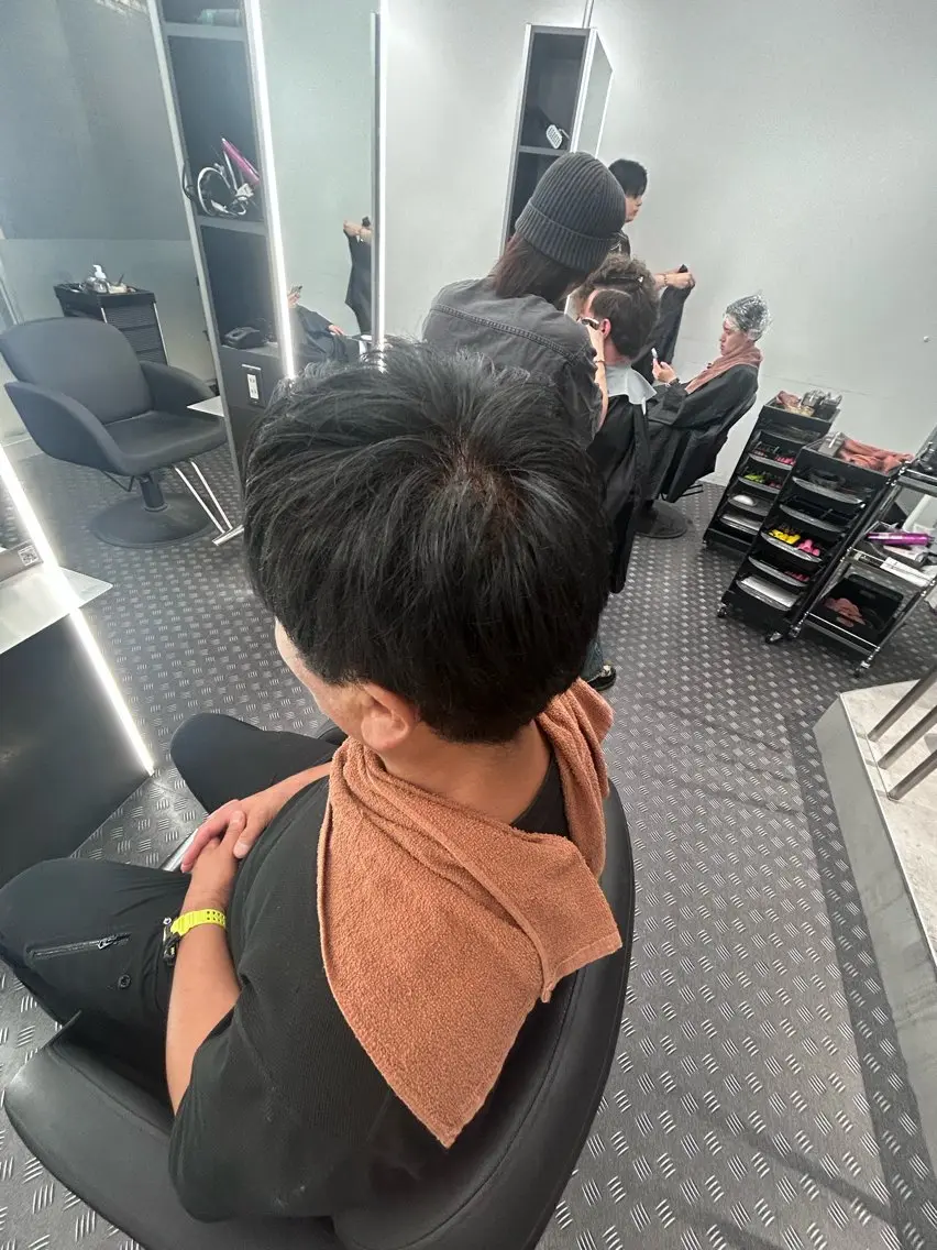 カラー メンズサロン🚹 西村隼人のヘアスタイル