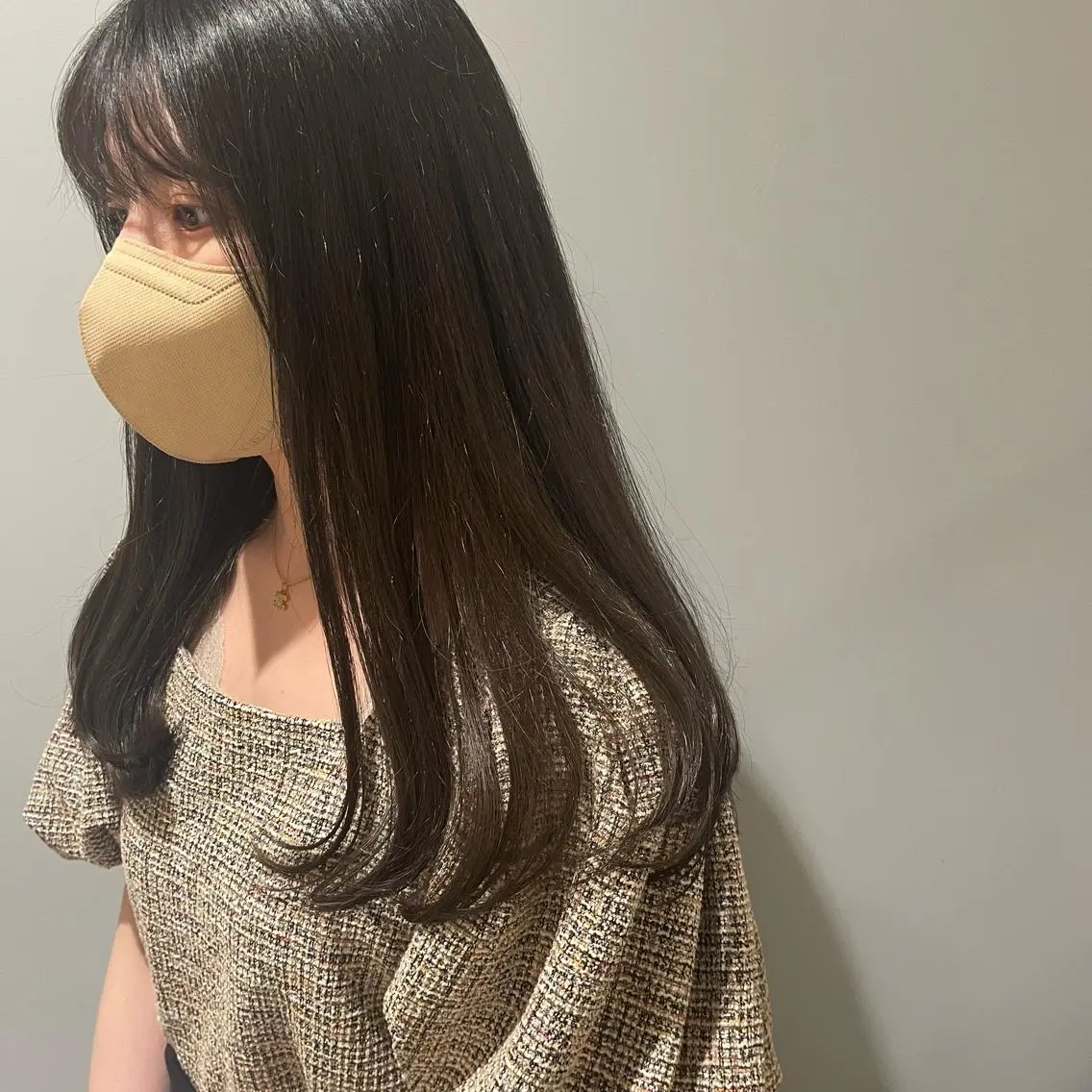 ロング カラー ヘアアレンジ ネイル レイヤーカット 高井瑠華🌼 ストカールカット特化のヘアスタイル