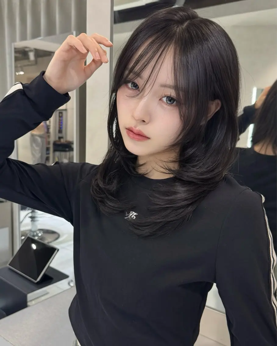 ミディアム カラー 韓国ハイレイヤー ハッシュカット特化のヘアスタイル