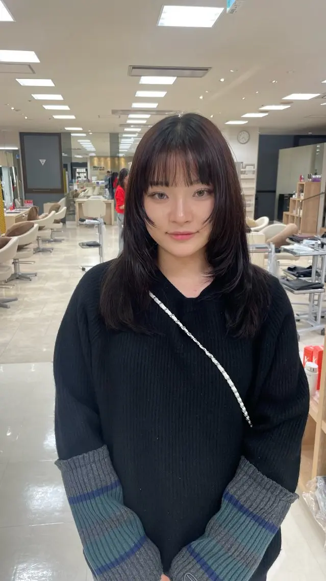 ロング カラー シャドウパーマ／骨格 矯正カット　トモキのヘアスタイル