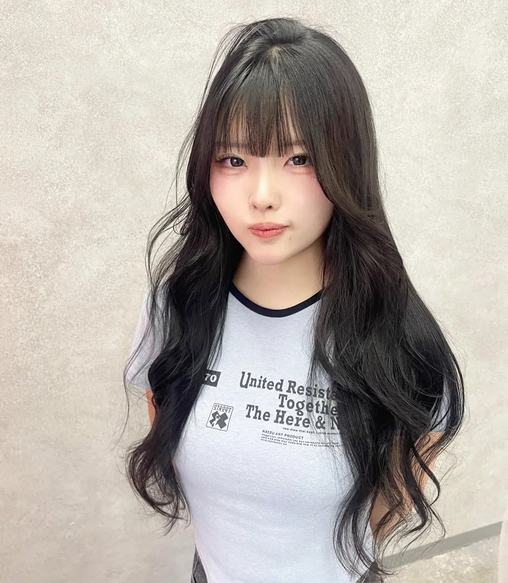 ロング K Iのヘアスタイル