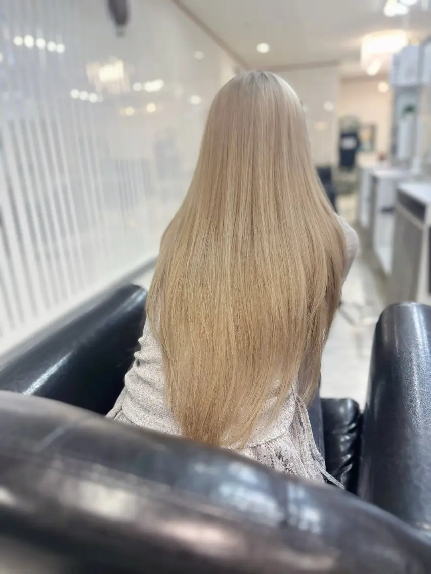 ロング カラー ヘアカラー トリートメント YURI ✨のヘアスタイル