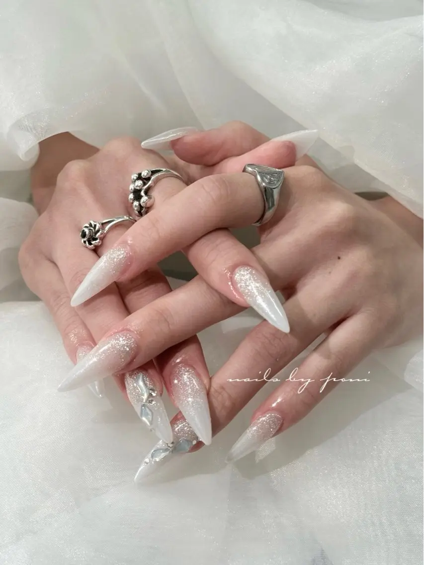 ネイル nails by poniのネイルデザイン