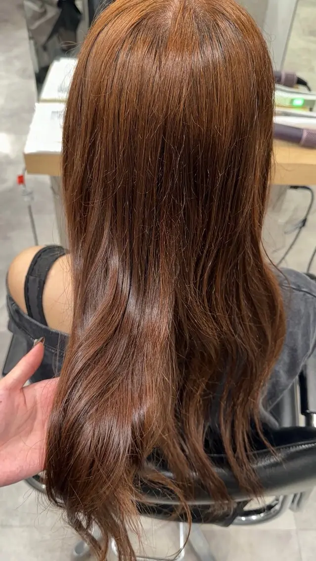 カラー 成田 絵里香のヘアスタイル