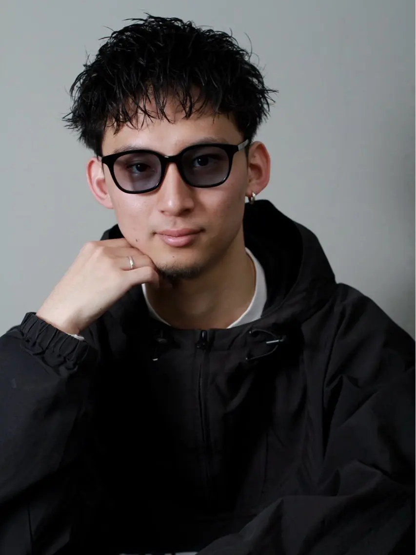 スパイキーショートの写真
