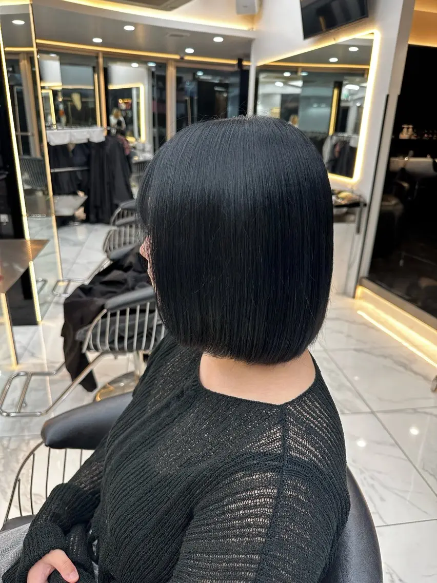カラー 黒髪 ブルーカラー ブルーブラック ヘアカラー トリートメント 【Lapis 渋谷本店】りかのヘアスタイル