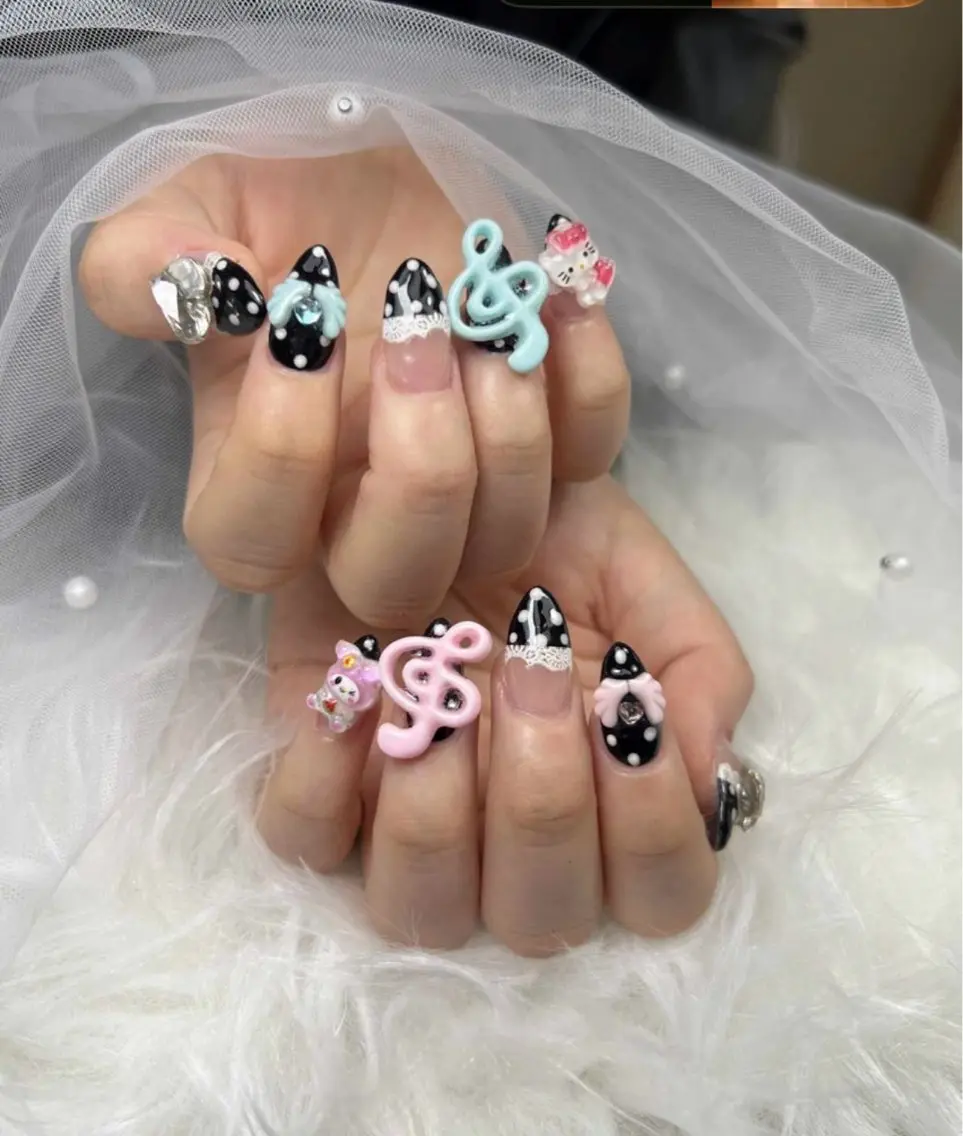 ネイル MoonHi Nail 朝霞台のネイルデザイン