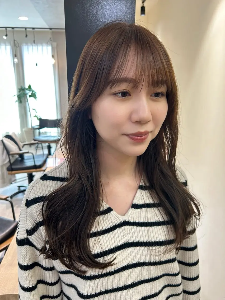 ロング カラー ベージュカラー hubhair レイヤー/透明感のヘアスタイル