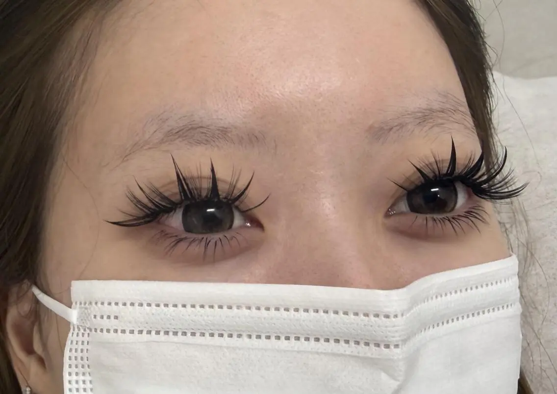マツエク・マツパ フラットラッシュ 韓国風マツエク パリジェンヌラッシュリフト まつげパーマ 下まつげエクステ シミ🐝マツエク 🍓新大久保店のマツエク・マツパデザイン
