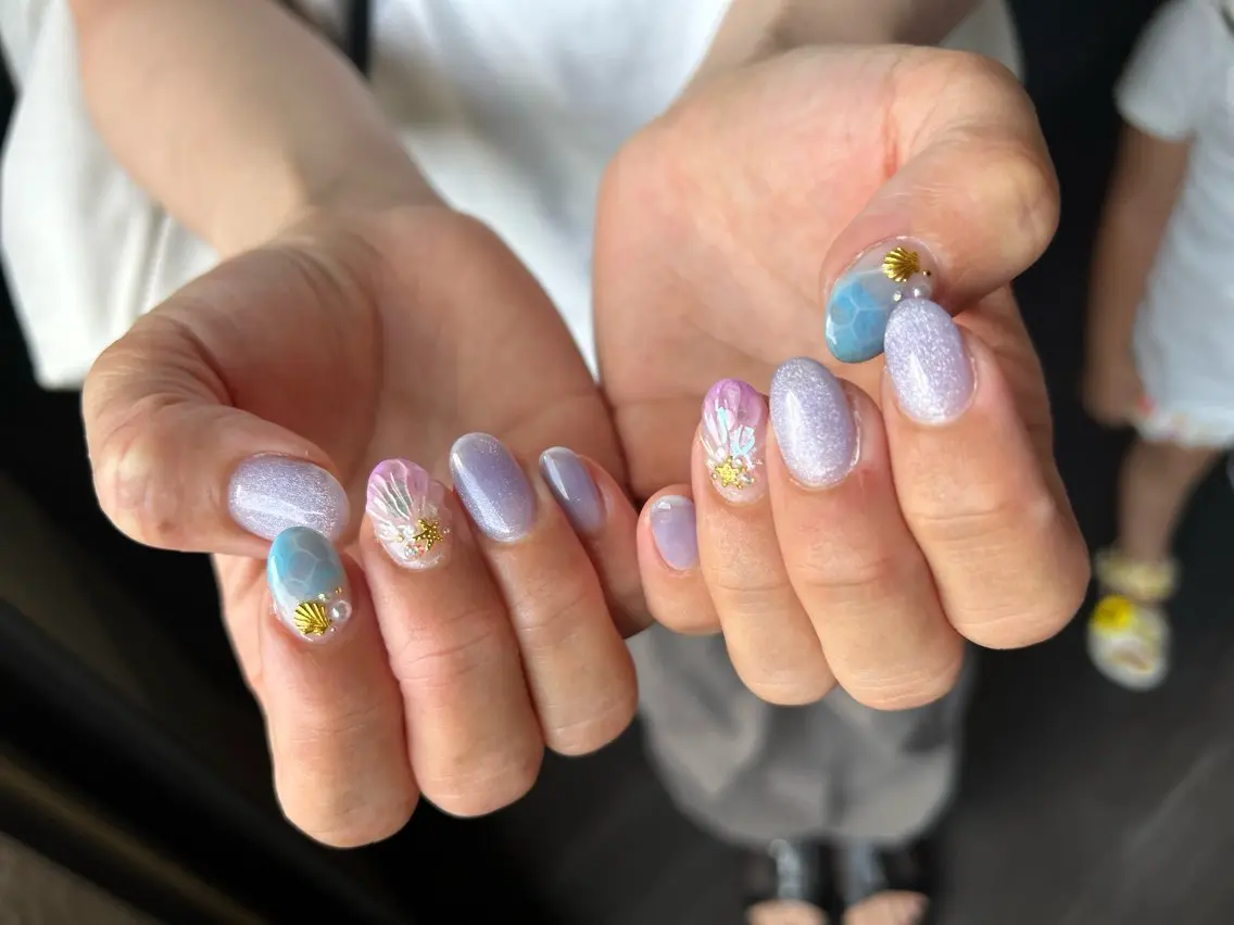 ネイル ハンドネイル フットネイル ✴︎ Delightのネイルデザイン